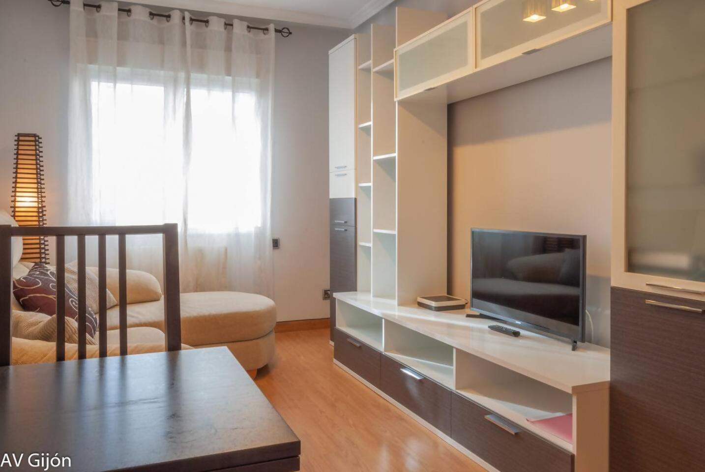 Apartmán Av Premio Real 16 Gijón Exteriér fotografie